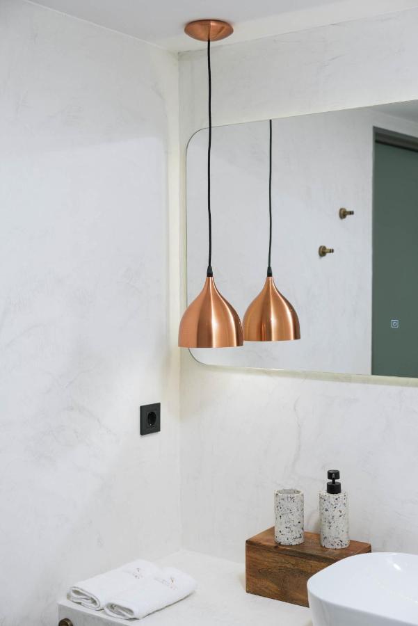 Suites De Luxe Katerina Kokkinos Pyrgos Exterior foto
